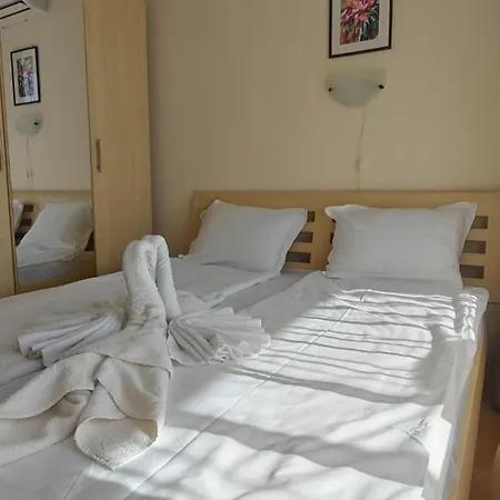 2 Nessebar Club Sunny Apartamento *