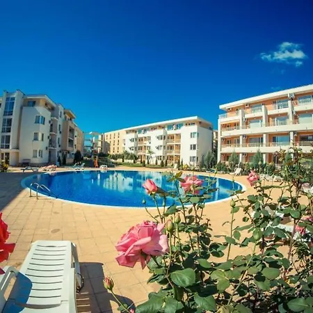 Апартамент 2 Nessebar Club Sunny *
