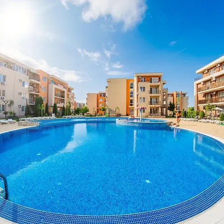 Апартамент 2 Nessebar Club Sunny *