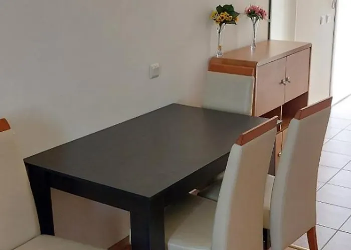 2 Nessebar Club Sunny Appartamento *